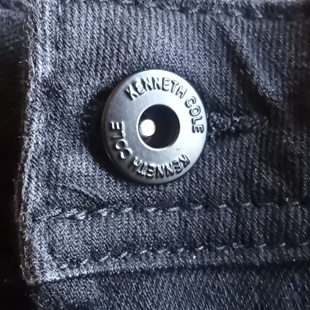 Kenneth Cole Jeans - Picture 3 of 9
